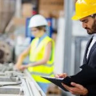 دورة مراقب السلامة تطبيقا للوائح المعتمدة